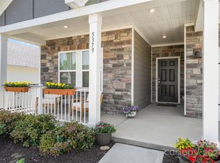 5379 Turtle Creek Dr, Denver, NC 28037