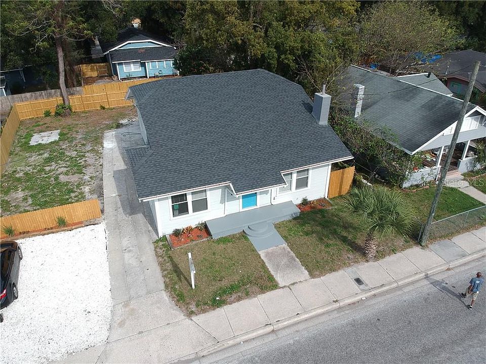 1st image of 410 Floribraska Ave