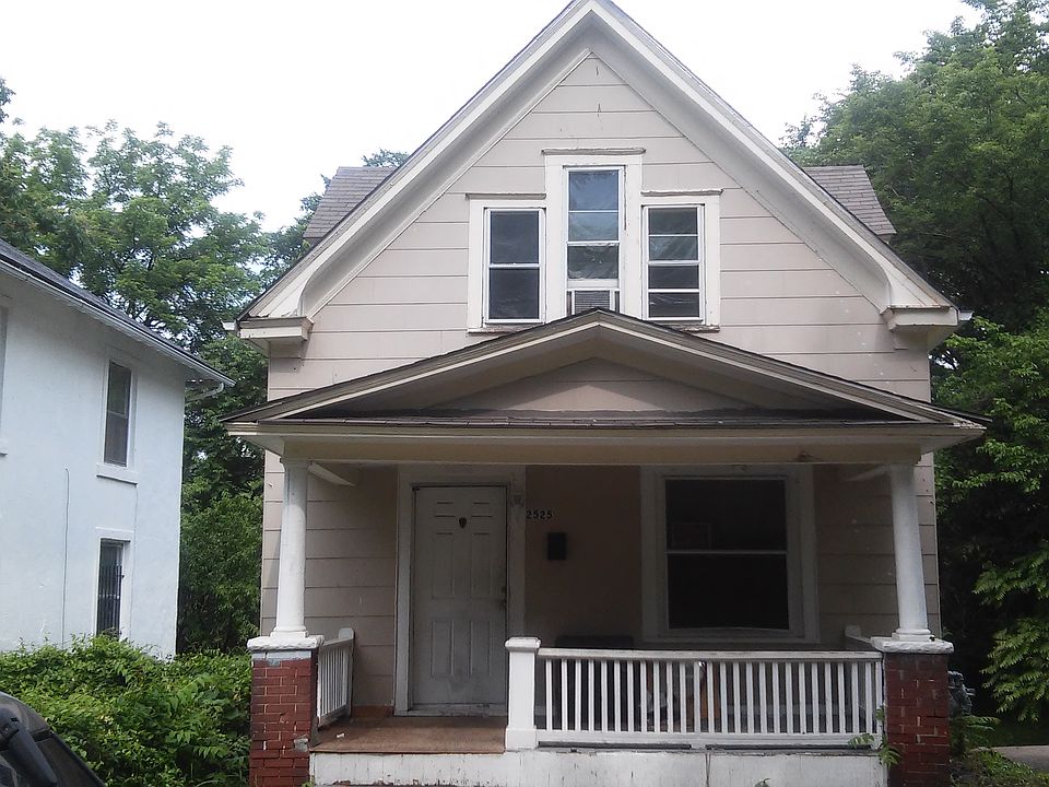 1st image of 2525 Spruce Ave