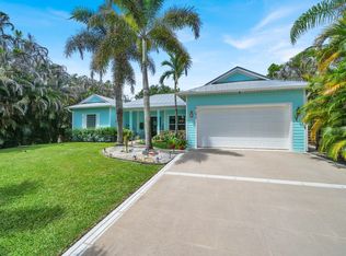 1870 NE Victorian Ln, Jensen Beach, FL 34957