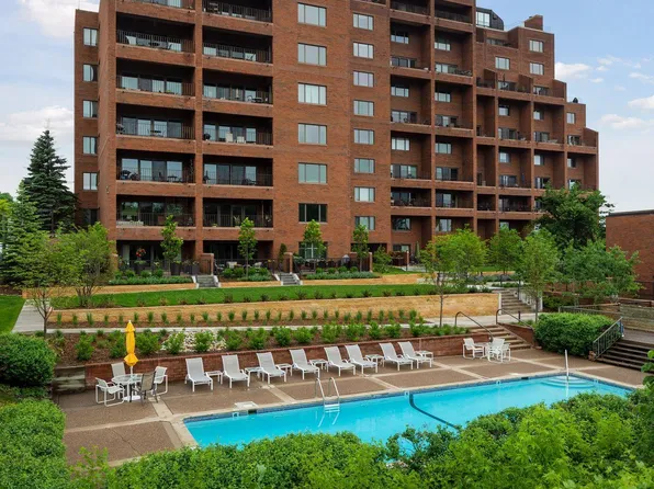 100 2nd St SE APT 802, Minneapolis, MN 55414