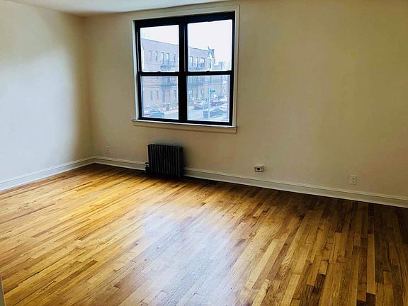 4th image of 2144 21st St #2