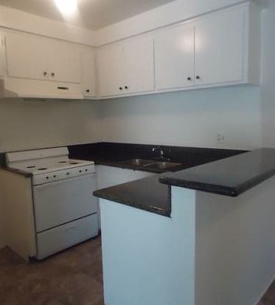 2nd image of 1661 W 219th St APT 5