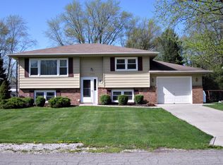 1320 Park Ave, Chesterton, IN 46304