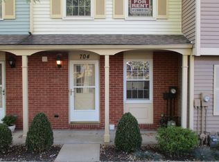 704 Bonnie Brae Dr, Coraopolis, PA