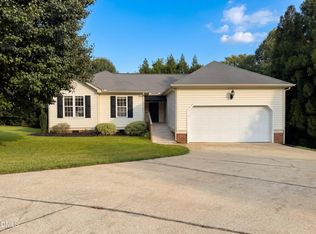 128 Kelly Ln, Clayton, NC 27520