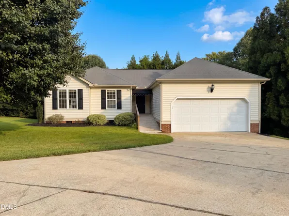 128 Kelly Ln, Clayton, NC 27520