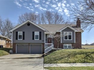 10735 N Harrison St, Kansas City, MO 64155