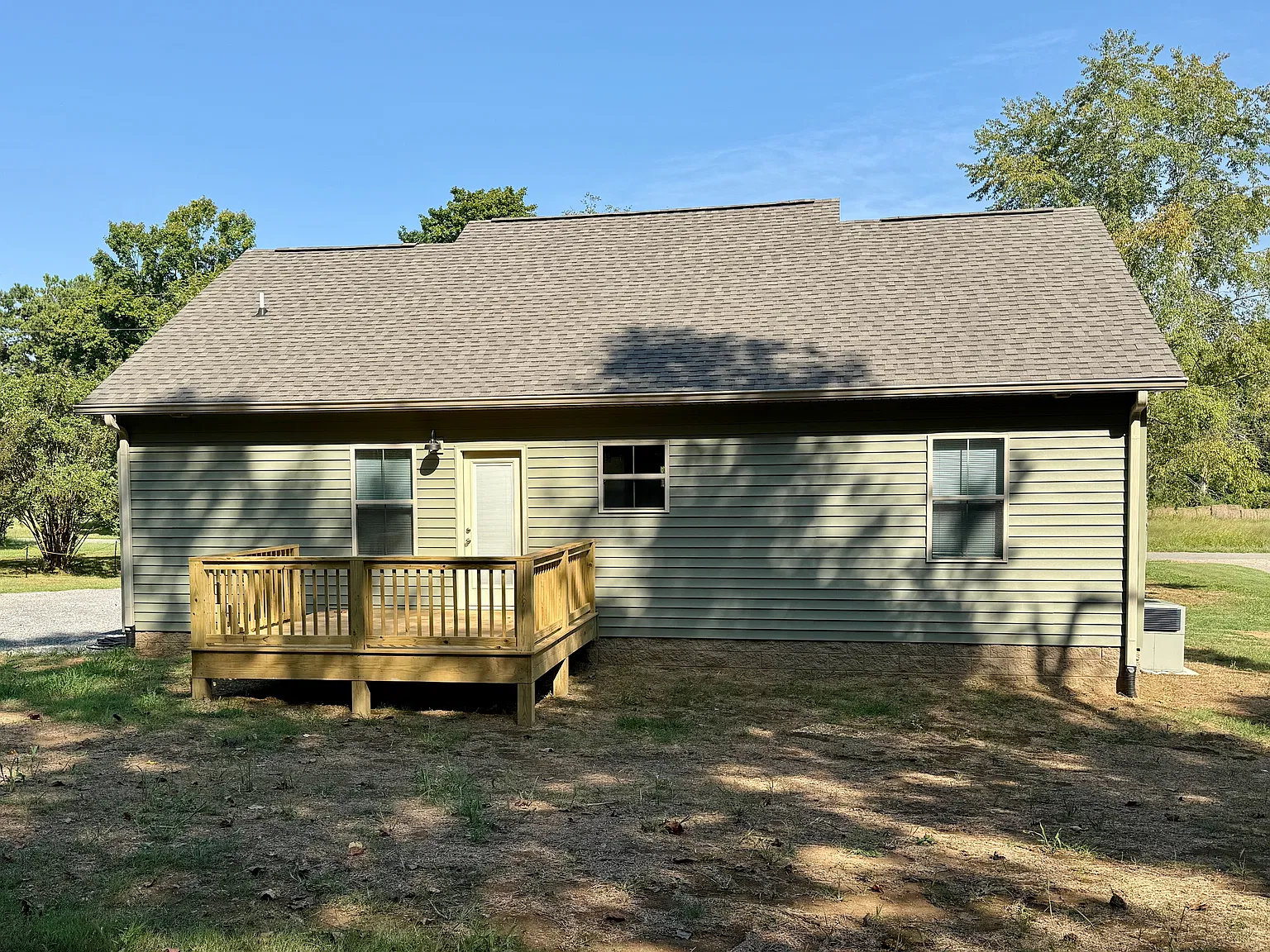 3 bed, 1260 sqft, $1,750 — Photo 4