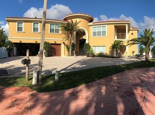 127 Park Ln E, Hypoluxo, FL 33462