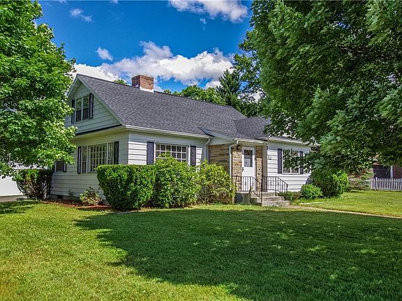 2nd image of 143 McDaniel Ave