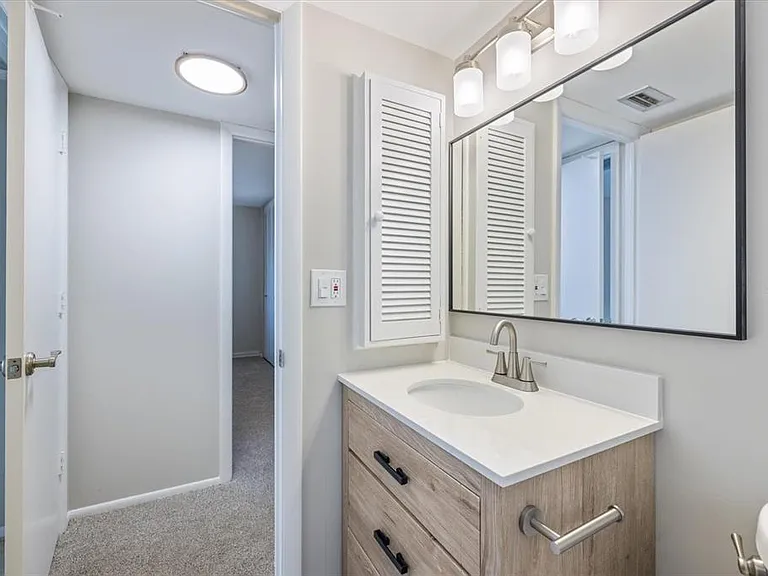 800 Benjamin Franklin Dr #608 — Photo 23