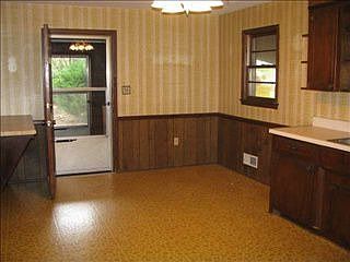 2nd image of 102 Toledo Pl