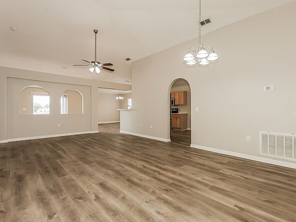 4th image of 12937 Lake Vista Dr