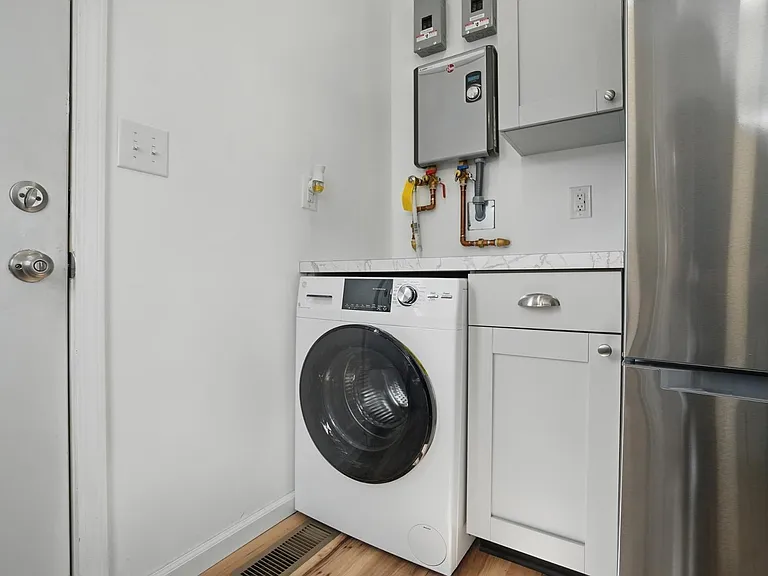 5421 Alger Dr — Photo 20