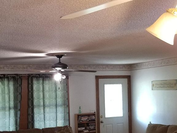 4th image of 606 Laramie Trce