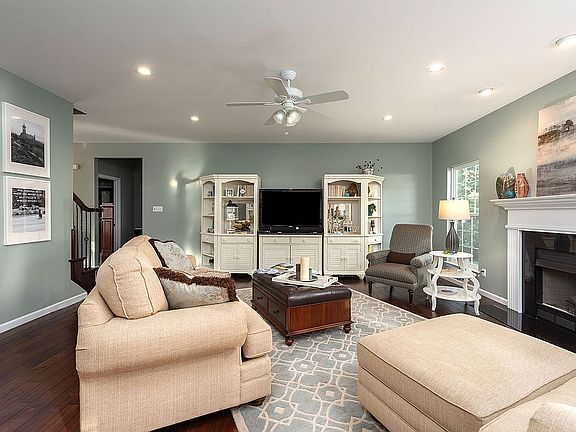 5th image of 6112 Arbor Green Dr