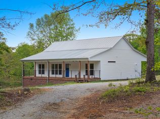 201 Berry Ln, Florence, AL 35633