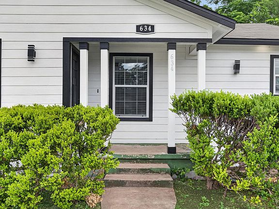 3rd image of 634 DRAKE AVE