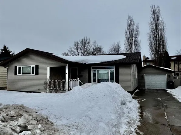 17 Sunset DRIVE S, Yorkton, SK S3N 3R5