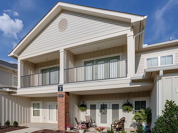 5th image of 100 Reunion Blvd #1810
