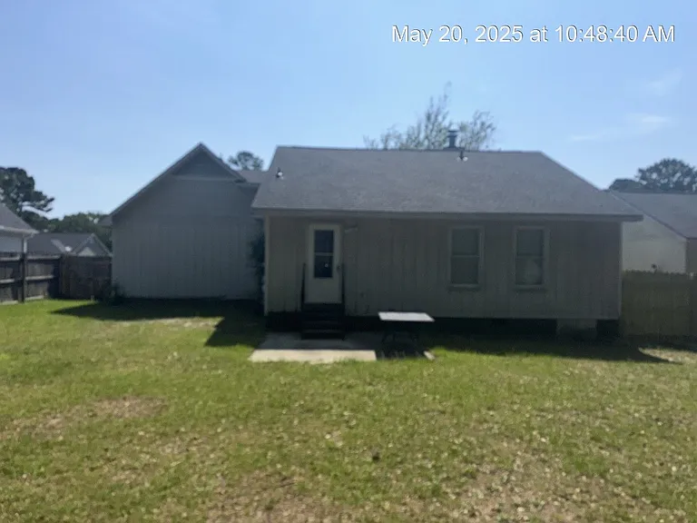 1222 Skyline Dr — Photo 3