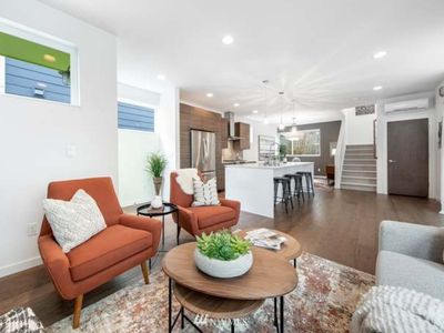 6553 34th Ave SW, Seattle, WA, 98126