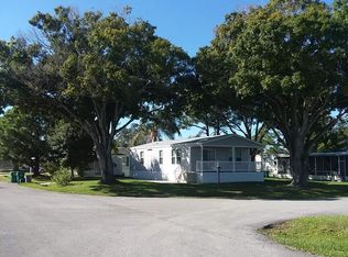 3690 Suncrest Dr, West Melbourne, FL 32904