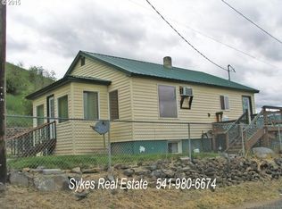 235 W Willow St, Heppner, OR 97836