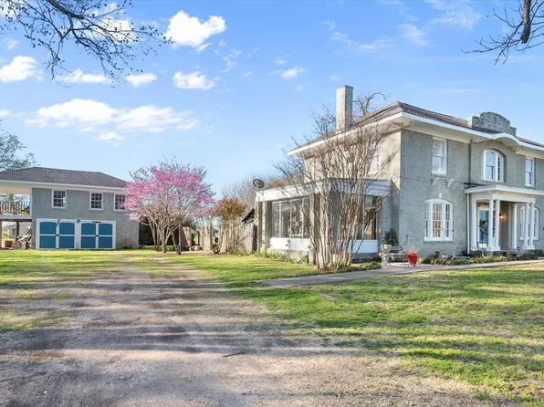300 SE 5th St, Kerens, TX 75144