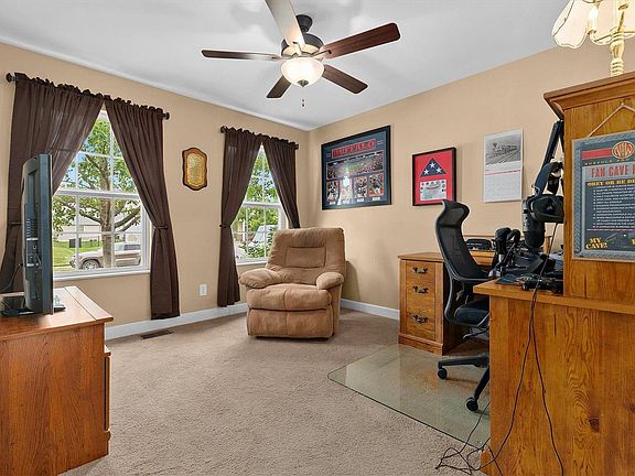 5th image of 1119 Piper Ln