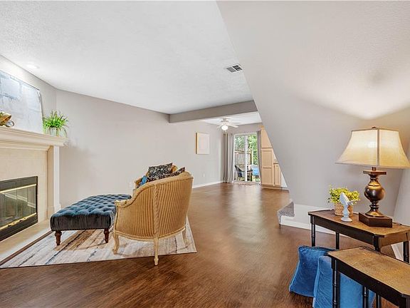 2nd image of 5613 NW Plantation Dr