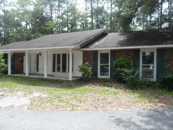 200 Darsey Rd, Hinesville, GA 31313
