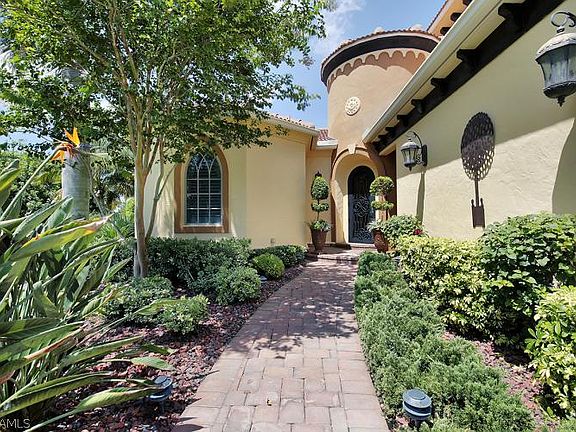 3rd image of 1920 SW 40th Terrace Cpe
