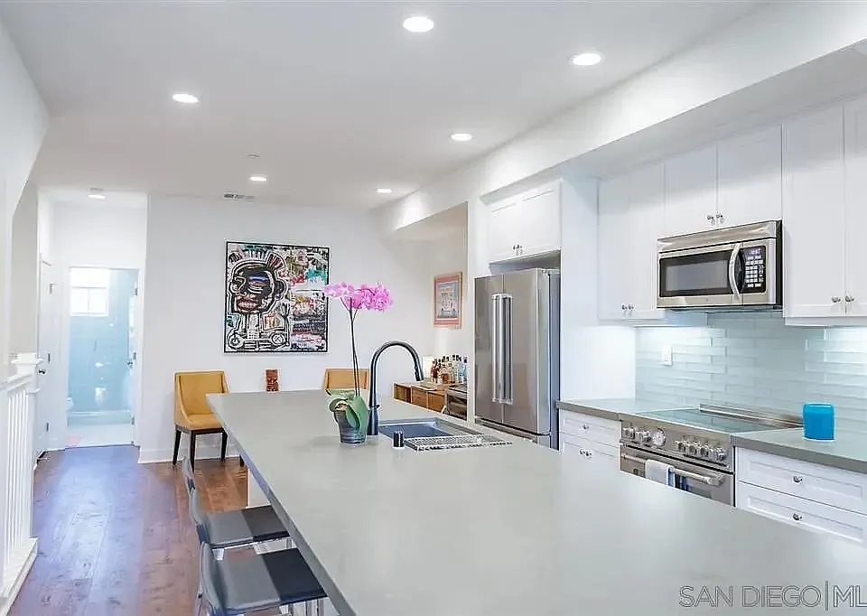 1108 Sea Glass Way