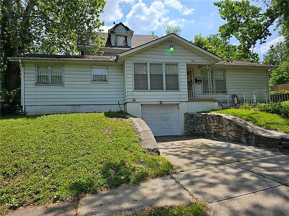 2nd image of 5917 Norledge Ave