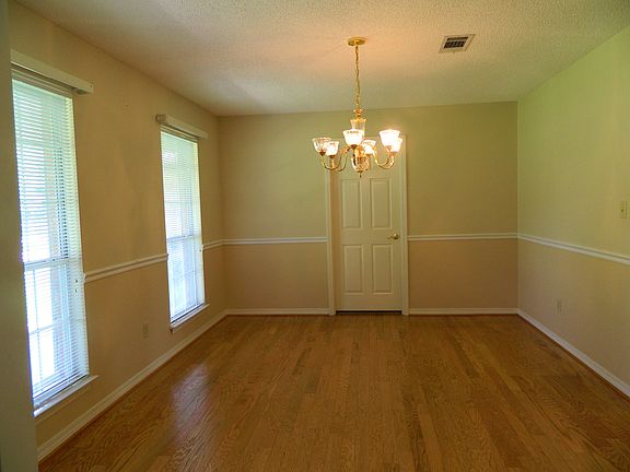 Formal Dining
