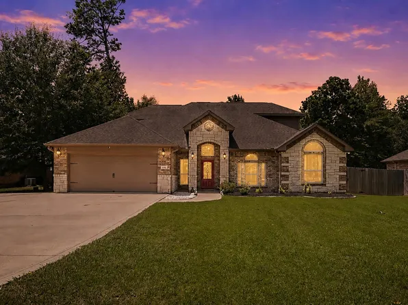 615 Weisinger Dr, Magnolia, TX 77354