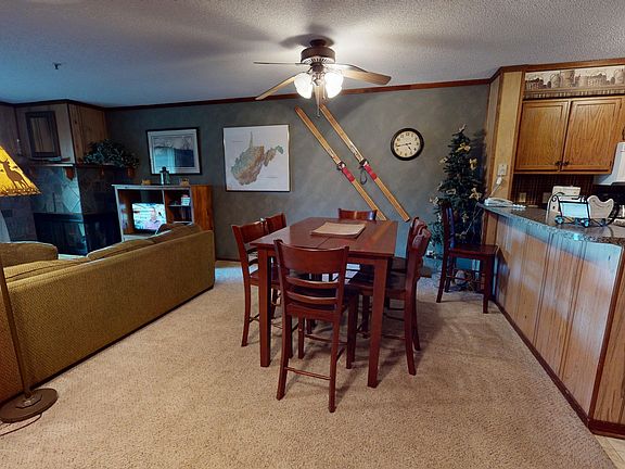 3rd image of 211-B-64 Snowcrest St