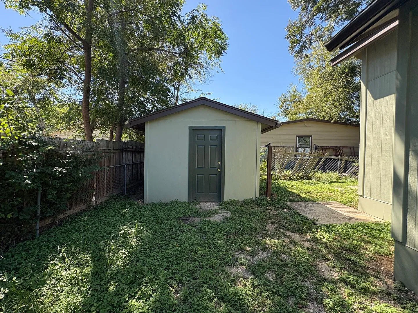 Beautiful 3 Bed 2 Bath Home with Gated Yard, Trailer Parking + Storage Shed | $1,349 — Photo 4