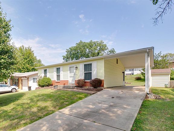 2nd image of 183 Tapestry Dr