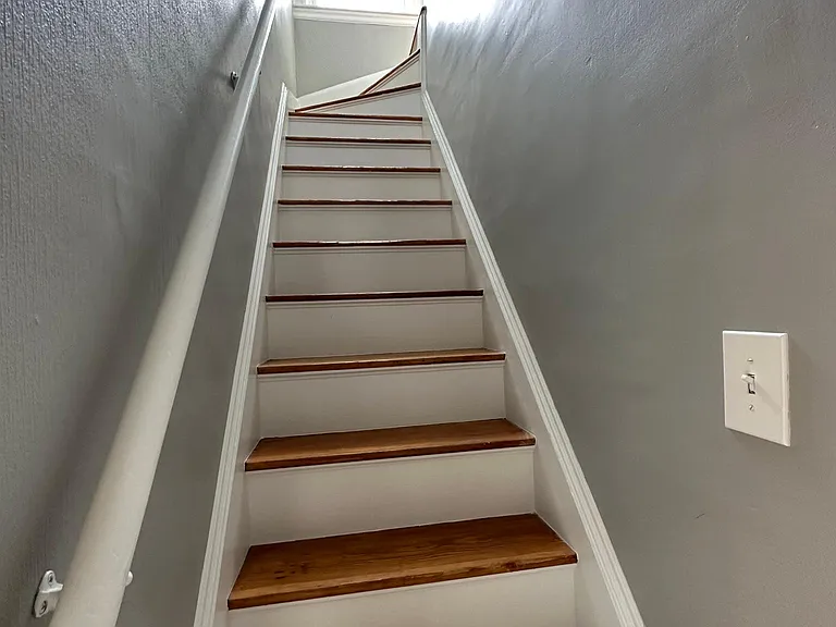 12 Auburn St #1 — Photo 8