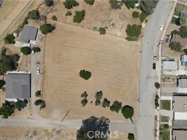 689 S 5th Street, Colton, CA 92324