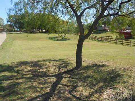 3rd image of 1019 S Kreymer Ln