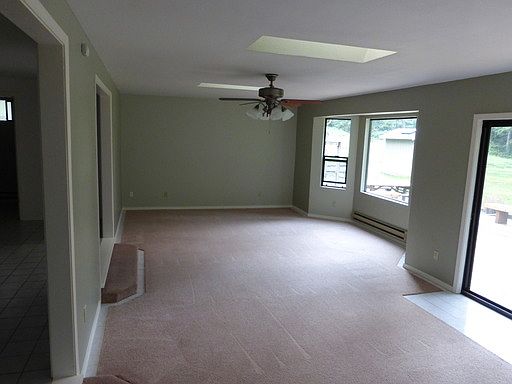 4th image of 9628 54th Pl NE