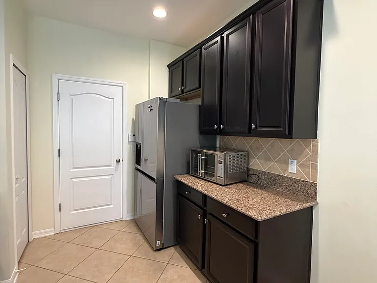 1556 Plumeria Pl — Photo 4