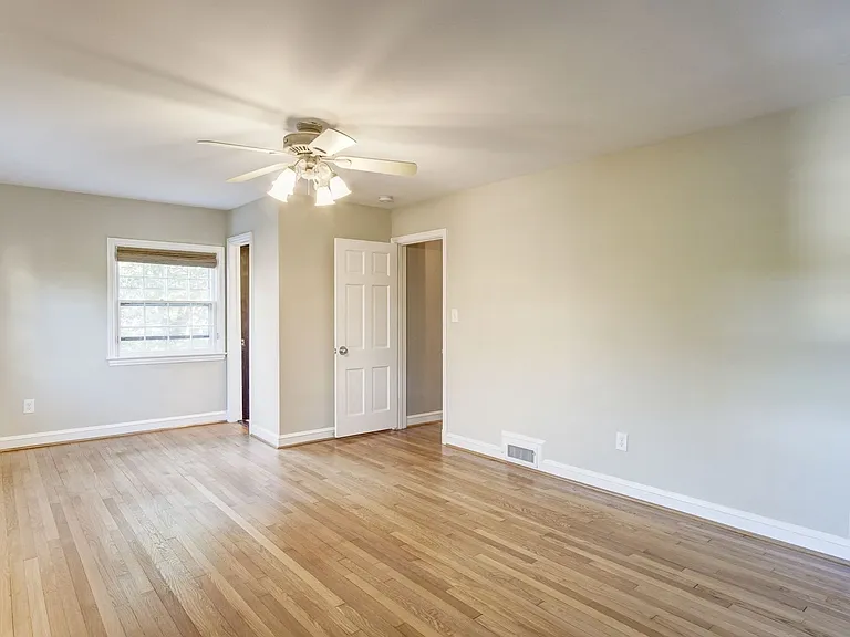 1626 Kalmia Rd NW — Photo 27