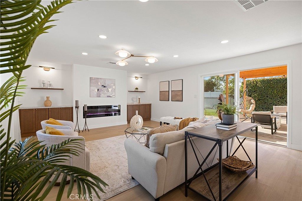 とどくま 1657 S Nutwood St, Anaheim, CA 92804 | Zillow