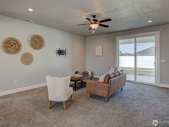 4th image of 415 SW R Street