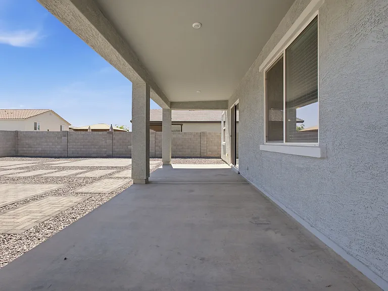 17851 W Daley Ln — Photo 24